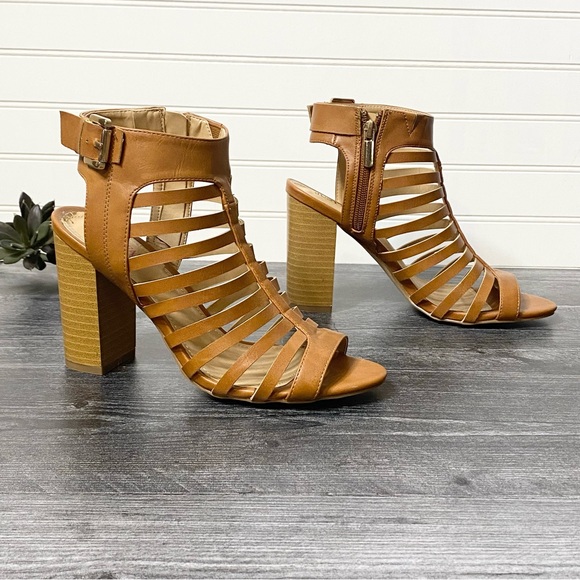 JustFab Beja Gladiator Heels - Picture 1 of 16